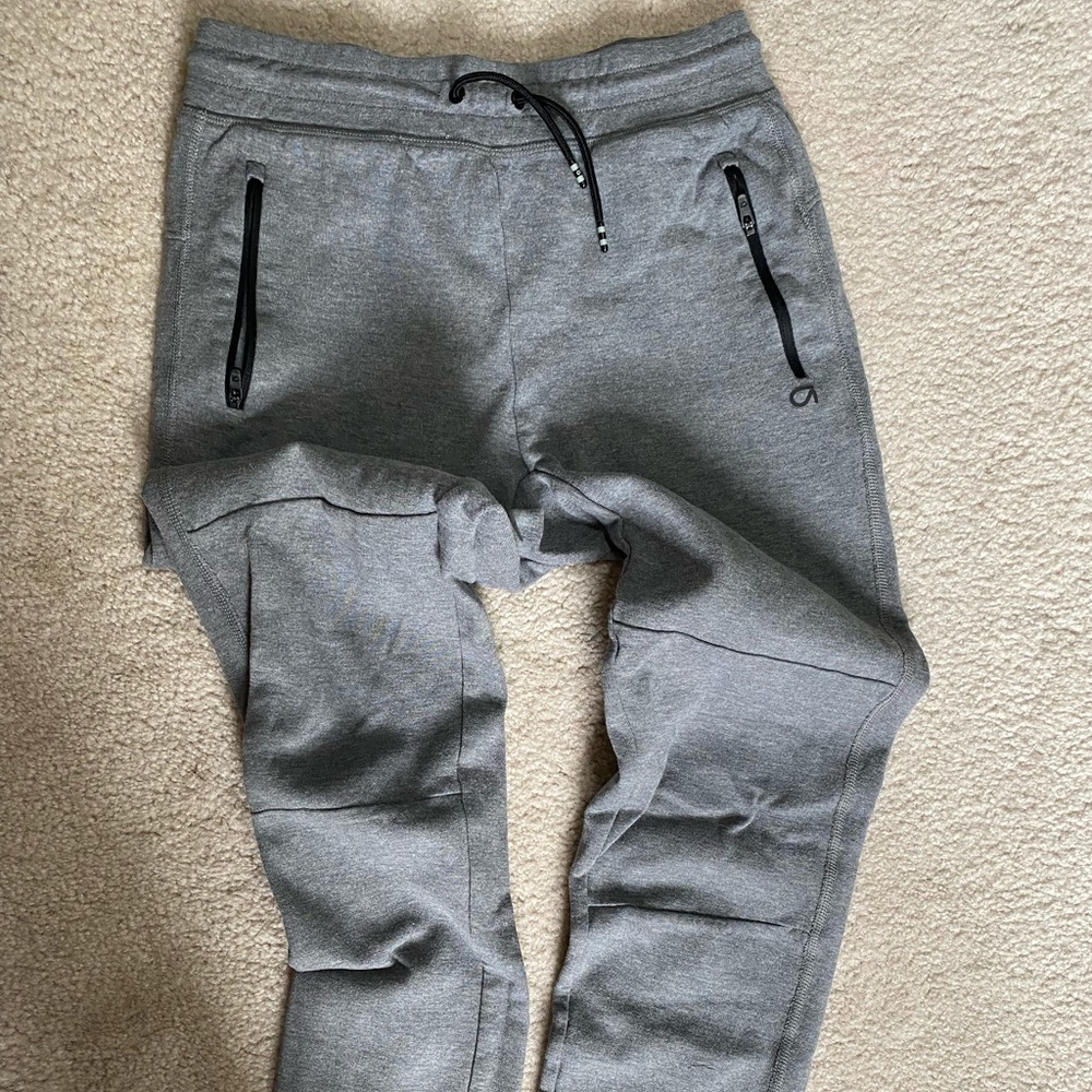 Gap Athletic Boys fitted sweatpants. Size 10/12